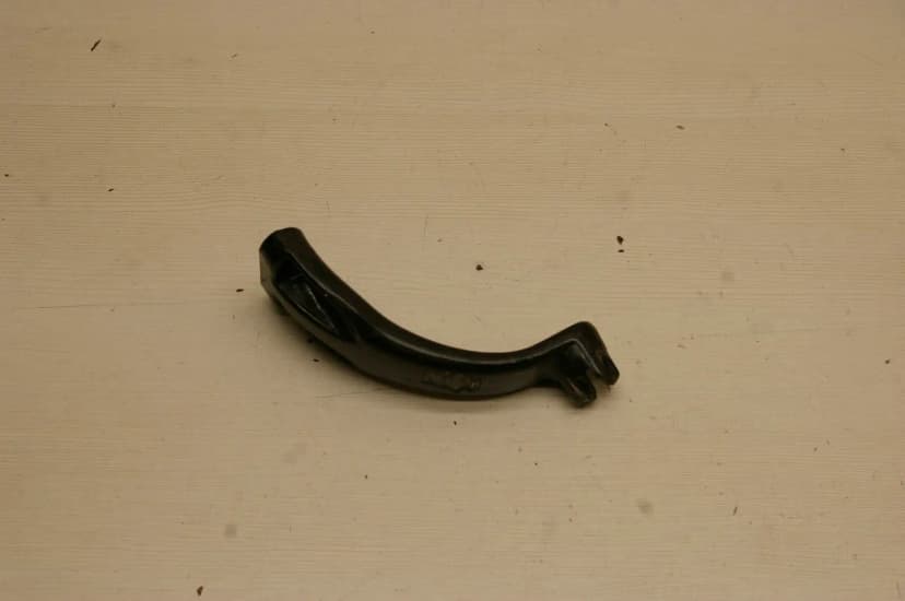 Harley Davidson Sportster XL 883 2006 Left Side Footrest Hanger / Foot / Peg