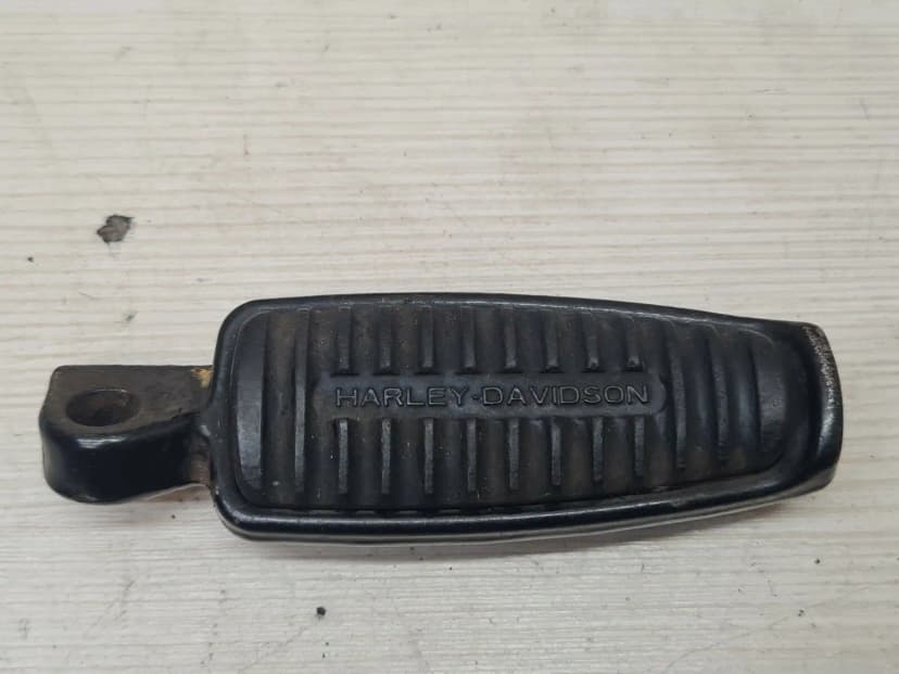 Harley Davidson 2007-2020 Footrest / Peg 33135-07CAZ