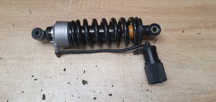 Harley Davidson FXFB / FXFBS 2018 Rear Shock Absorber 54000112